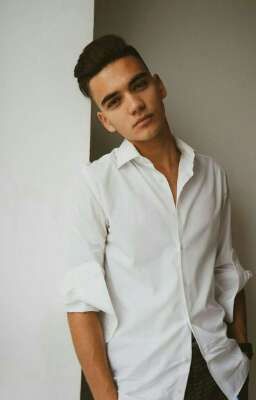 Мой любимый сводный брат.