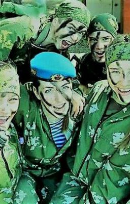 КУРСАНТКИ или ать, два, левой...