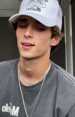 Ночной поцелуй || Джош Ричардс