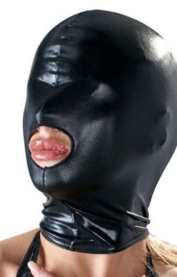 Оля на слепой вечеринке