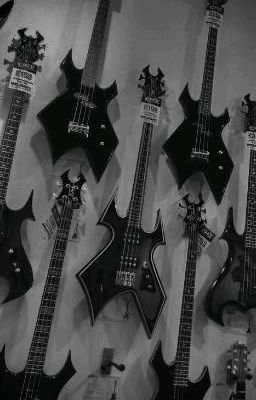 История гитары и скрипки