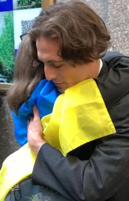 Радость со слезами на глазах