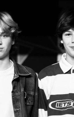 учитель французского.