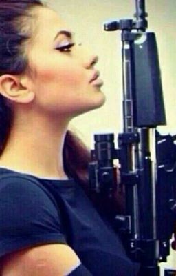 Девушка - телохранитель