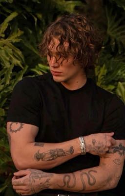 Мы обманывали всех  «V.H.»