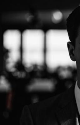 и был мне мрак милее света