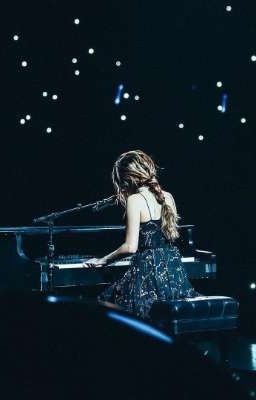 Там где заканчивается свет от софитов.