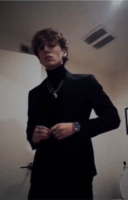 Моей душе спокойнее одной. V.H [ЗАВЕРШЕНО]