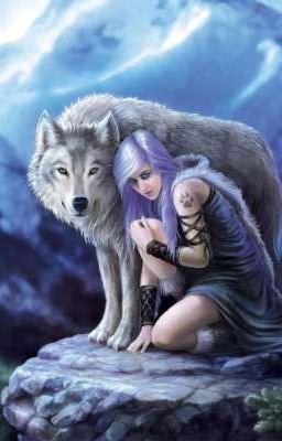 Оборотень, среди вампиров.