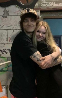 мой парень-мой учитель.. 