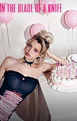 На лезвии ножа 