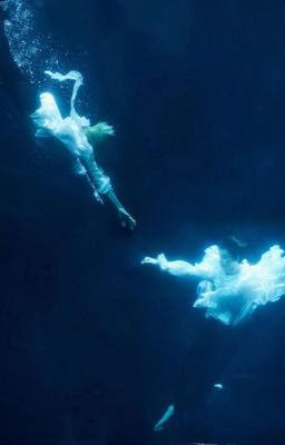 Влюбленная в море.