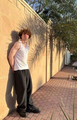 А ты красивая) фф про данона и т/и