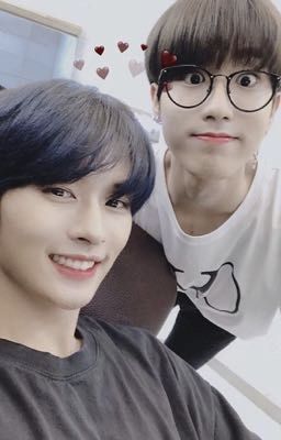 Грубый парень и милый мальчик 