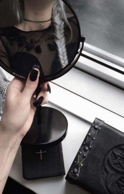 Грустная сука.