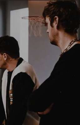 Между двух огней