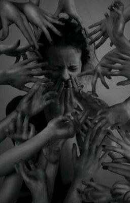 Что то нечто в моём шкафу. 