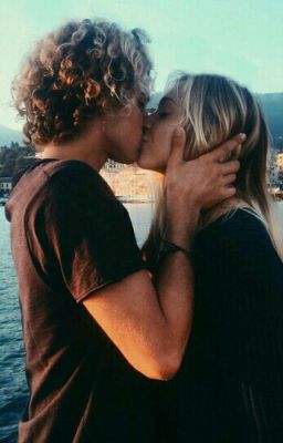 Поцелуй меня