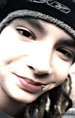 Игра в бутылочку//Том Каулитц 