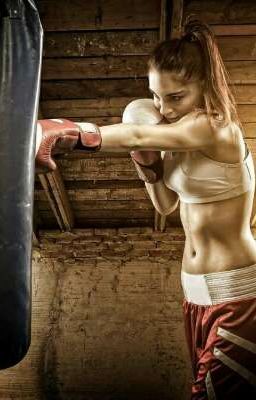 девушка боксёр 