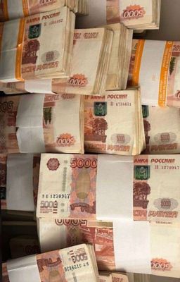 добилась всего сама 