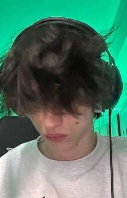 больше чем друзья •geekid8,grushhikk•