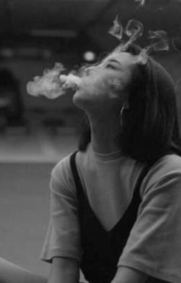 Уставшая улыбаться 