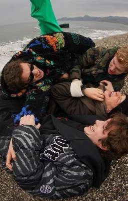 На побережье чёрного моря..