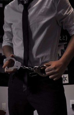 Мой парень полицейский