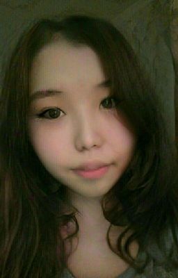 Девушка с глазами ребёнка 