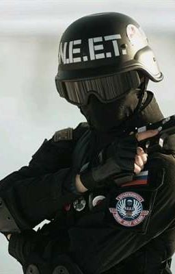 Мой братик работает в ОМОН :3