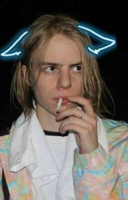 Почему ты такая сука?Я же тебя люблю.