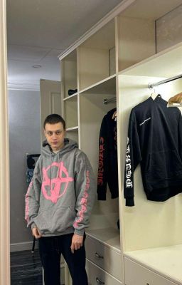 парень из парка {nekoglai♡}