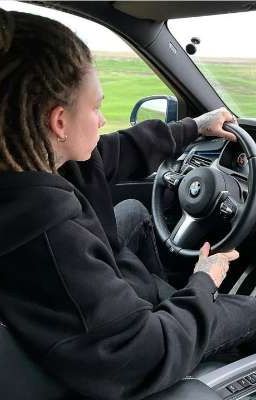 Сводные Сёстры (Т/и и Крис) 