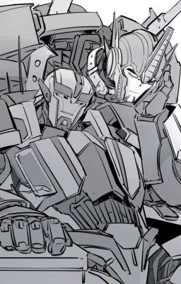 Он старше меня...