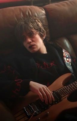 Киса - мой сводный брат || Черная весна