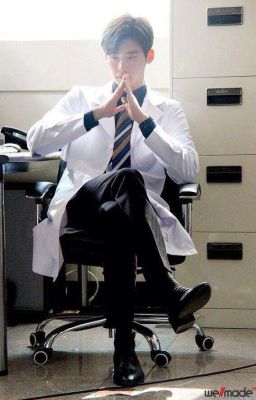 "Если ты как так сильно нервничаешь, то я могу  помочь~" 