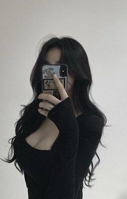 история одной брюнетки.