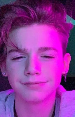 Жизнь напоказ ( ЗАБРОШЕНО)