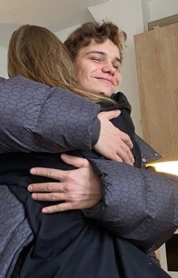 Незнакомец//Турбо