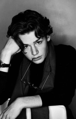 Она изменила его