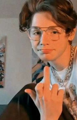 т/и особенный вампир..