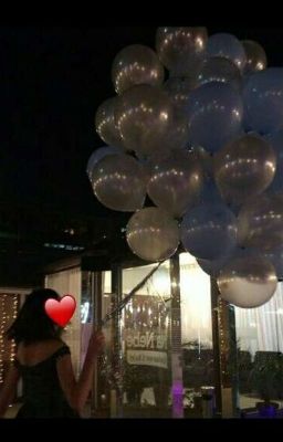 Девочка с гелевыми шариками🎈