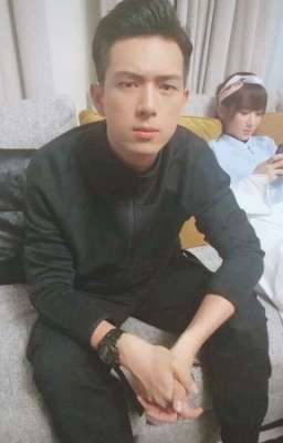 извините преподаватель я опоздала