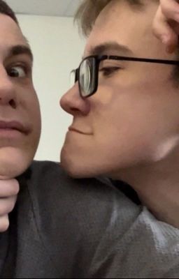 ИСТОРИЯ НЕОЖИДАННОГО ИНЦЕСТА/ДРУГ С ПРИВЕЛЕГИЯМИ