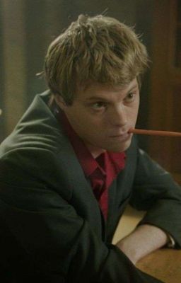 "Просто сыграй мне.." 2 | Влад Коноплёв |