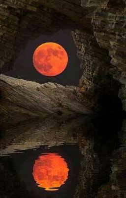 Мир, По Ту Сторону Луны