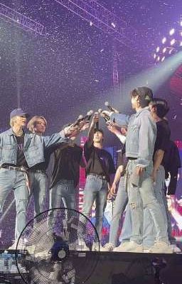 Реакции Stray Kids (закончен)