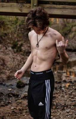 моя любовь все ещё не угасла🔞