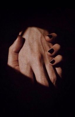 ДЕРЖИ МЕНЯ ЗА РУКУ